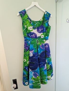 Vintage Tiki Dress Green & Blue Tropical Floral Fit-and-Flare